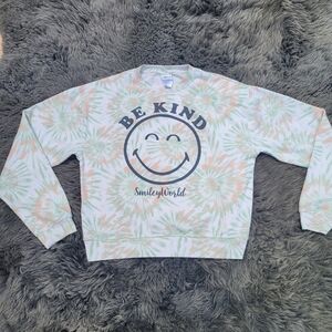 WOMEN'S Smileyworld Be Kind Graphic Sweatshirt sized XS
